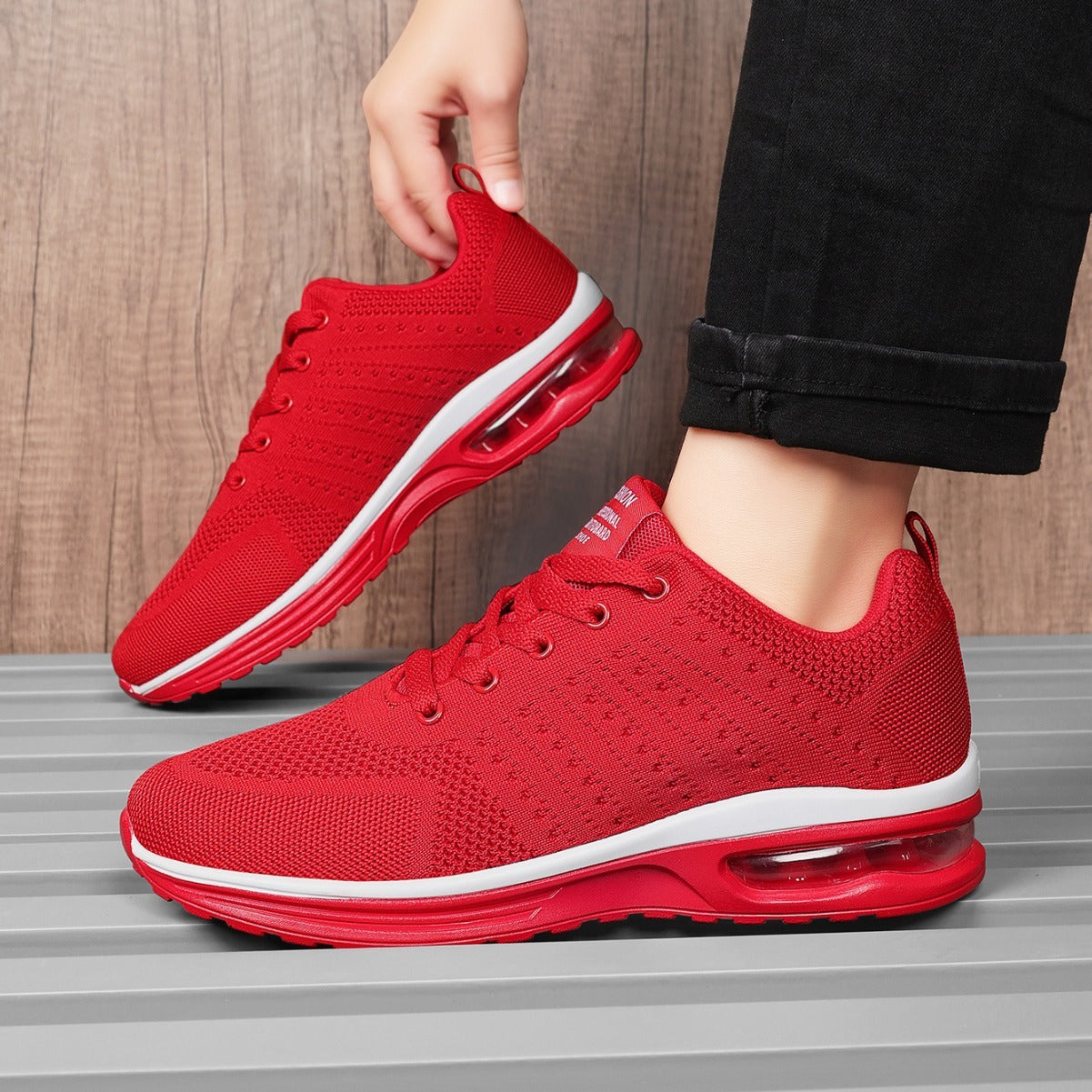 Casual Flyknit Breathable Light Running Shoes